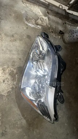 Headlamp for Toyota Avalon 2008