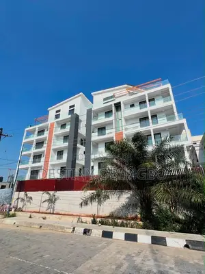 4 Bedroom Waterfront Masionette With 2 Bq, Pool Sport Facilities