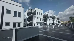 5bdrm Duplex in Ibadan for sale