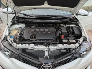 Toyota Corolla 2017 White