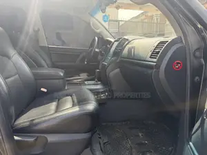 Toyota Land Cruiser 4.0 V6 GX 2014 Black