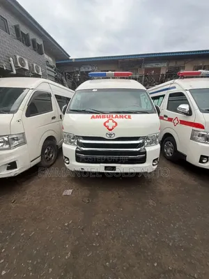 Toyota HiAce 2010 White