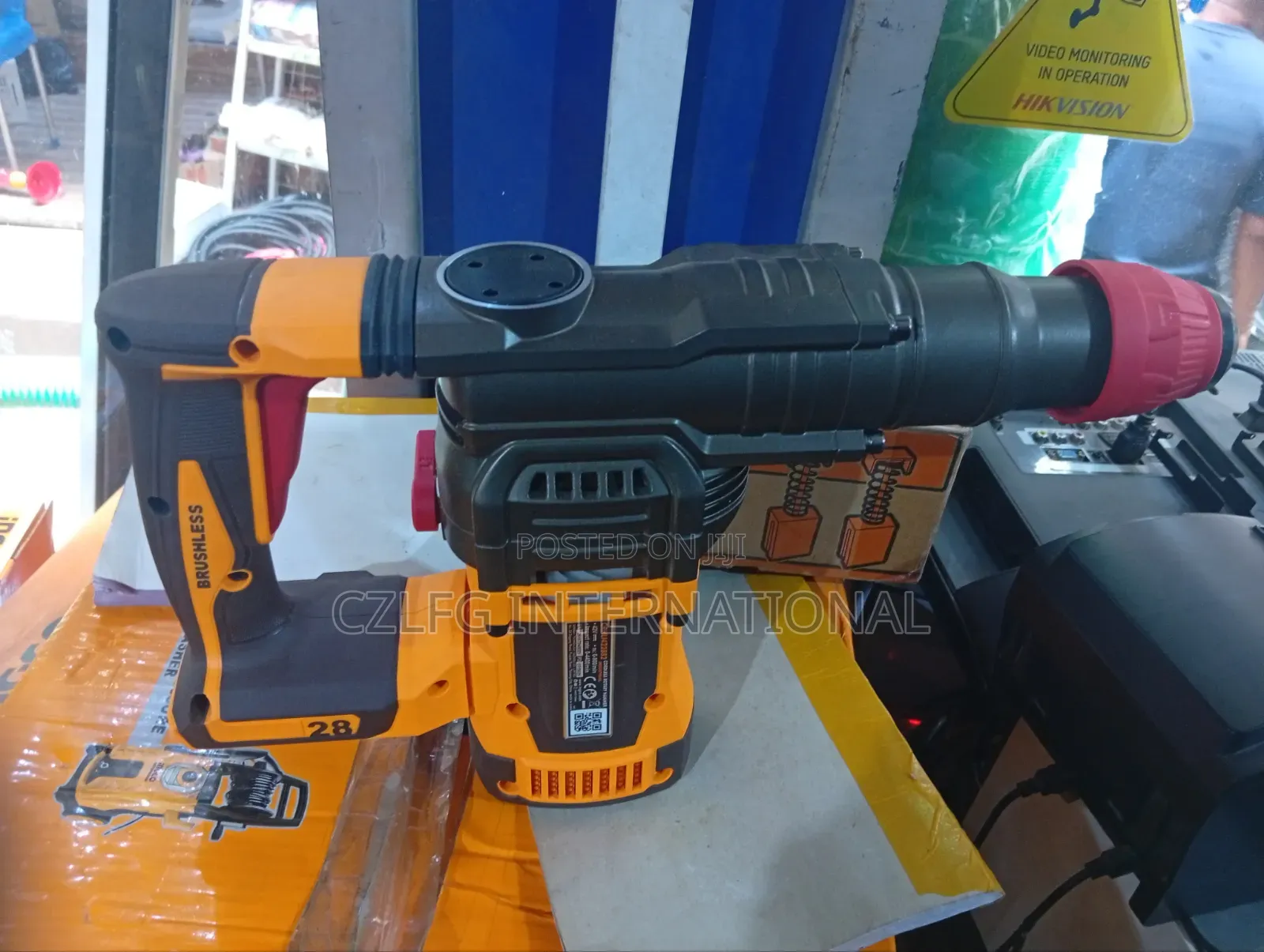 42v Max(28mm) Brushless Ingco Rotary Hammer
