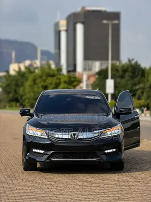 Honda Accord Touring V6 4dr Sedan FWD (3.5L 6cyl 6A) 2017 Black
