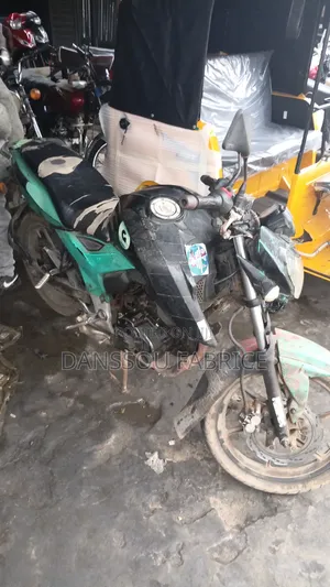 TVS Apache 160 4V 2020 Green