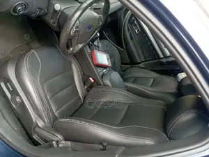 Ford Taurus 2016 Blue