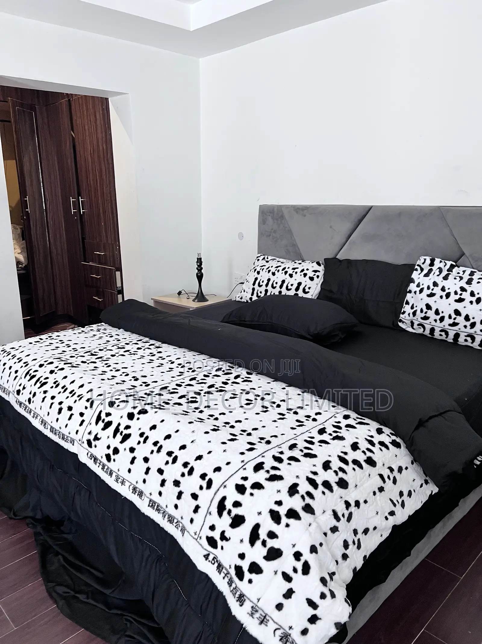 Beddings Sets ( Plain Egyptian, Polish , British Quality )
