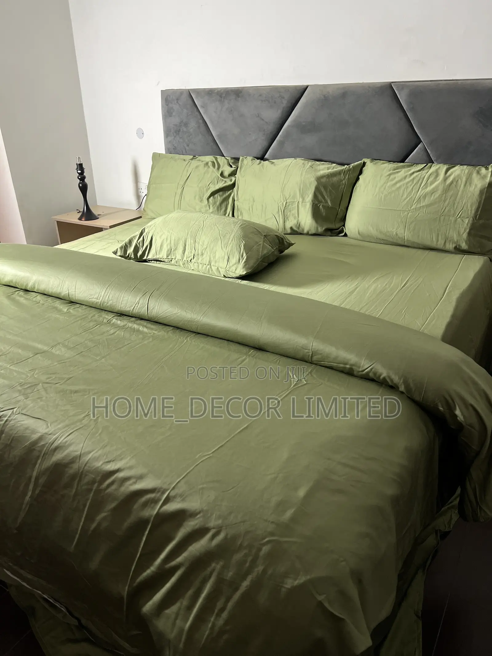 Beddings Sets ( Plain Egyptian, Polish , British Quality )