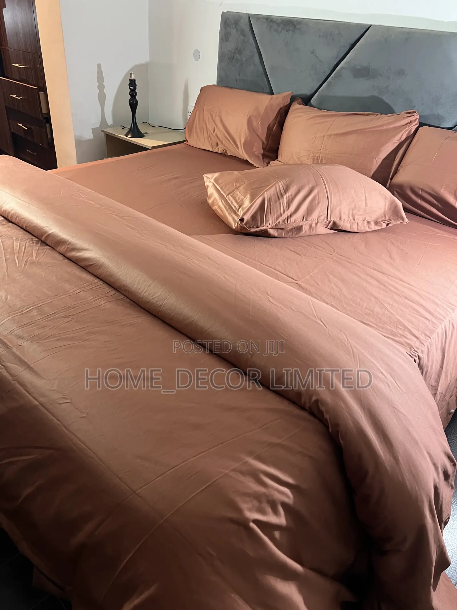Beddings Sets ( Plain Egyptian, Polish , British Quality )