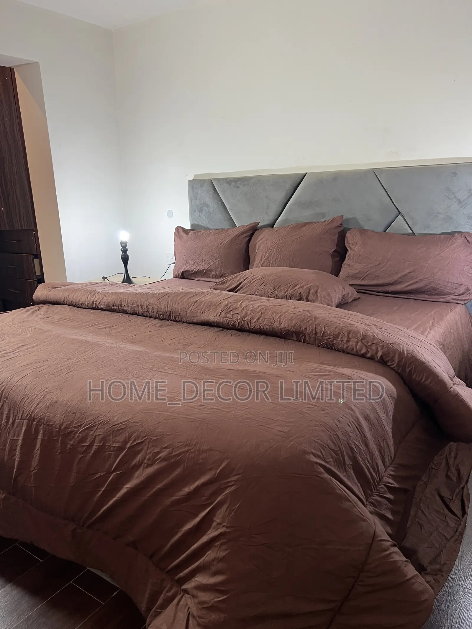 Beddings Sets ( Plain Egyptian, Polish , British Quality )