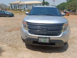 Ford Explorer 2013 Silver