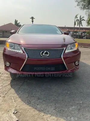Lexus ES 2013 Red