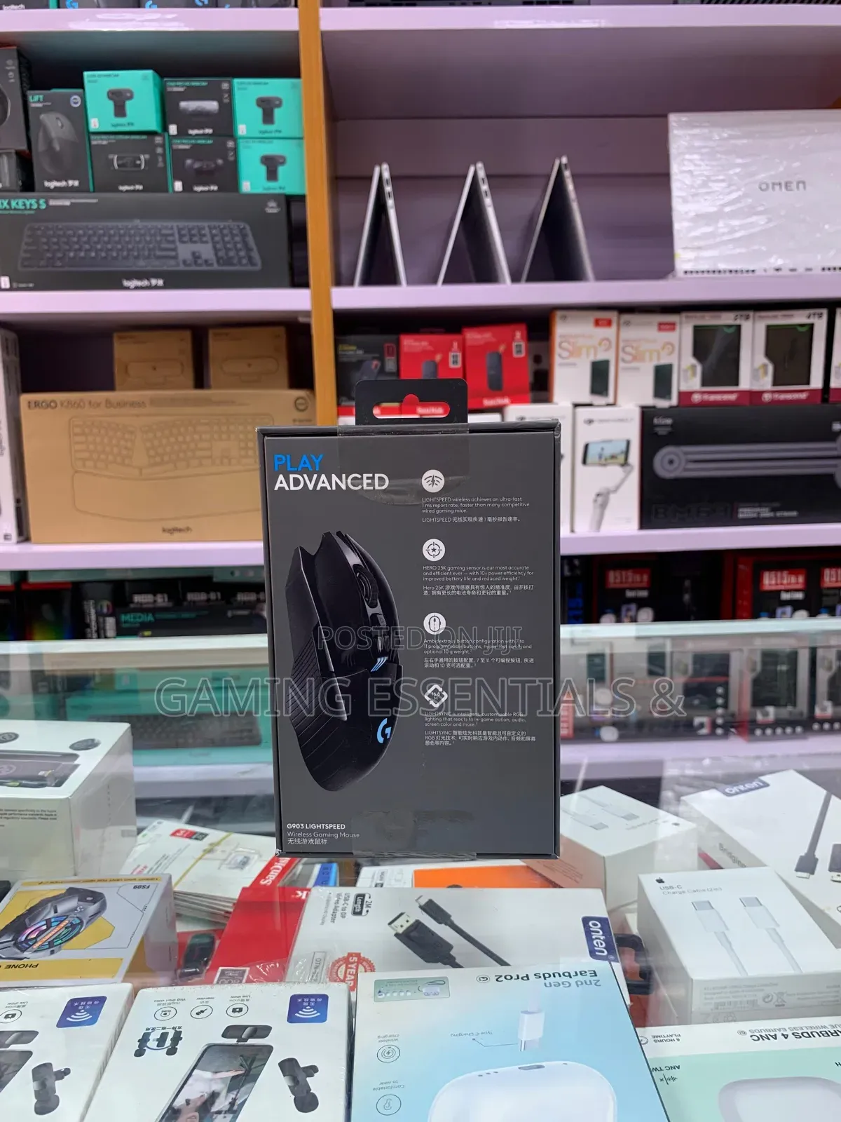 Logitech G903 Lightspeed Wireless Gaming Mouse – Hero Sensor