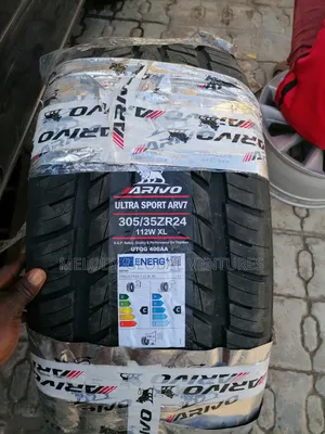 305/35r24 Hugh Premium Tire With Low Profile