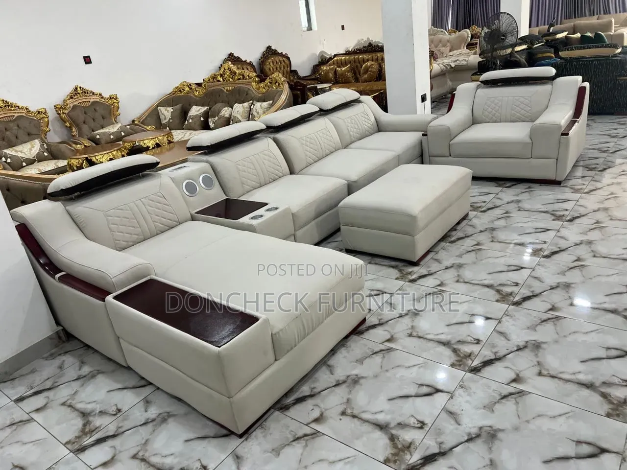 Qquality Sofa