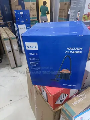 Smart Cleaning for Shops and Homes: Maxi 18l Vacuum