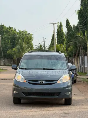 Toyota Sienna 2007 Gray