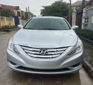 Hyundai Sonata 2011 Silver