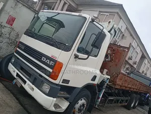 Daf 75 Cf Injector Injector
Tipper and 8 Tons Hiab