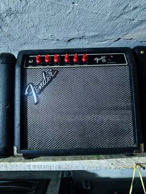 Fender 15 Watts Electric Guitar Combo