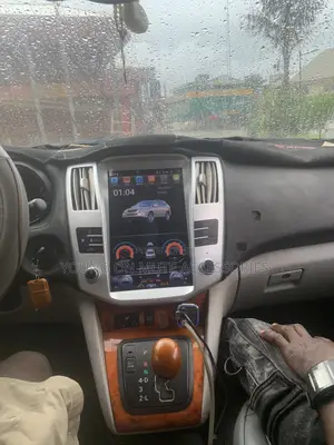 Lexus 330 Tesla Android Screen + Reverse Camara