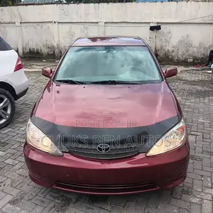 Toyota Camry LE V6 4dr Sedan (3.0L 6cyl 5A) 2005 Red