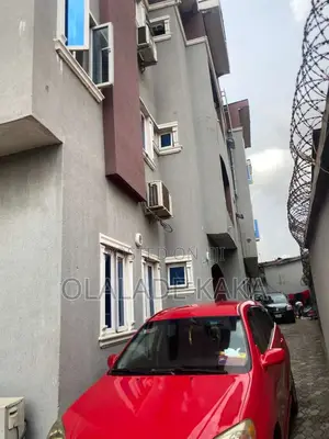3bdrm Block of Flats in Aguda / Ogba for sale