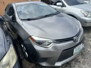 Toyota Corolla 2016 Gray