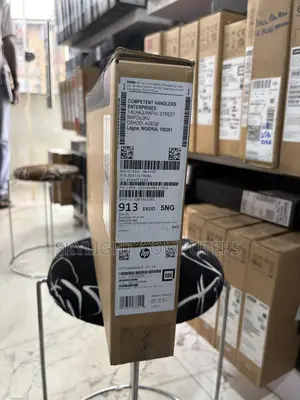 New Laptop HP 16GB Intel Core Ultra 7 SSD 512GB