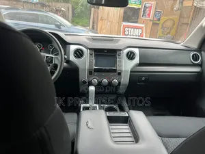 Toyota Tundra 2015 Silver