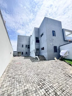 3bdrm Duplex in Abraham Adesanya for rent