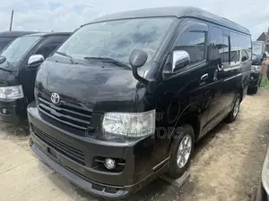 Toyota HiAce 2014 Black