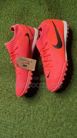 Nike Phantom Gx Astroturf Canvas Boot (Pink)(44)