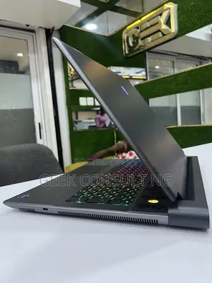 Laptop Alienware M18 R2 32GB Intel Core i9 SSD 1T
