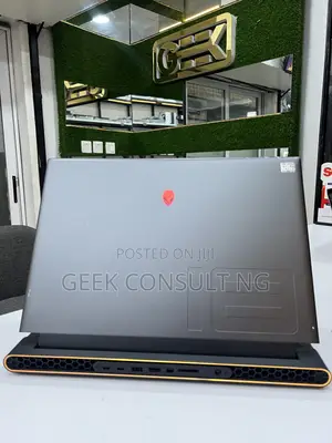 Laptop Alienware M18 R2 32GB Intel Core i9 SSD 1T