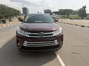 Toyota Highlander 2017 Maroon
