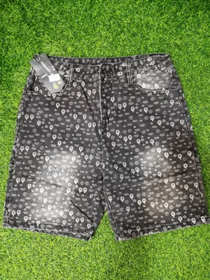 Short Jeans