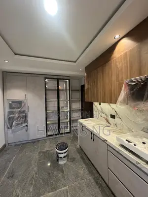 4bdrm Duplex in Agodi for rent