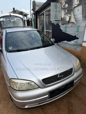 Opel Astra 1.8 2007 Silver