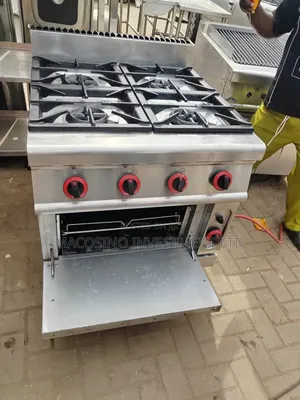 Stainless Steel Industrial Gas Cooker Four Burners and Built-in Oven