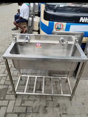 Foreign Used Free-Standing Commercial Sink
