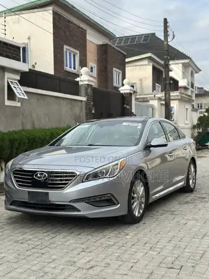 Hyundai Sonata Limited w/Brown Leather 4dr Sedan (2.4L 4cyl 6A) 2015