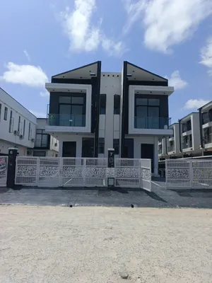 4bdrm Duplex in Ikota Gra State for sale