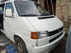 Volkswagen Transporter 2000 White