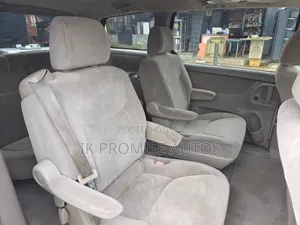 Toyota Sienna 2005 White