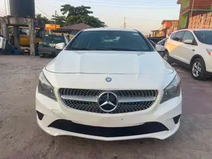 Mercedes-Benz C250 2016 White