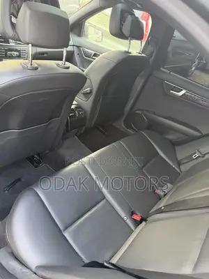 Mercedes-Benz C300 Sport 4Matic Sedan AWD (3.5L 6cyl 7A) 2013 Black