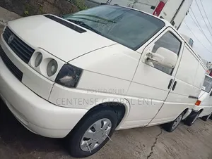 Volkswagen Transporter 2005 White