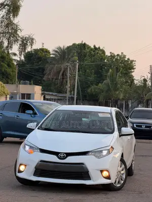 Toyota Corolla 2014 White