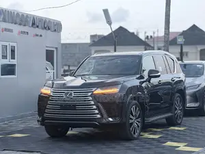 Lexus LX 600 2023 Black